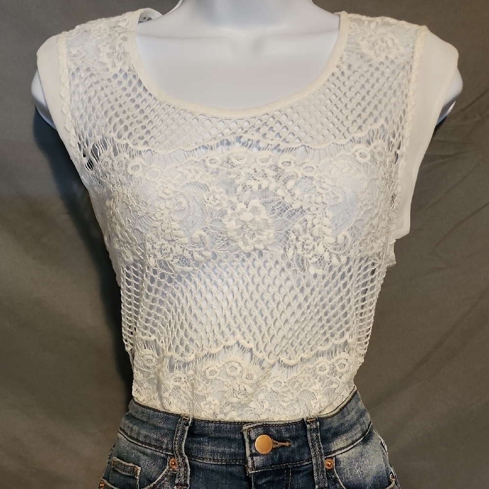 Chelsea28 White Embellished Top